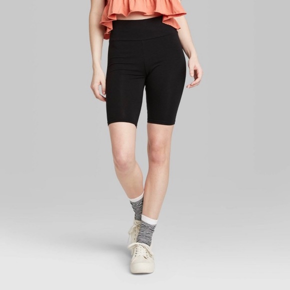 NEW Women’s black high rise bike shorts - Picture 2 of 5